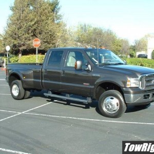 Shaggy's 2005 F-350 front quarter