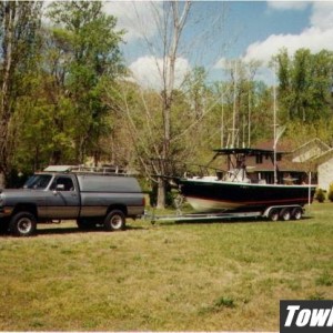 93 cummins, 25' Parker CC 454 volvo