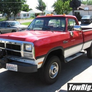 s_1993_Dodge_W250_030